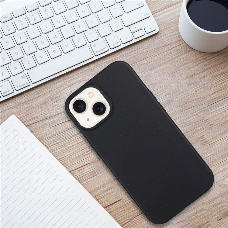 Trådløs opladning af iPhone 14 med hvedestrå cover