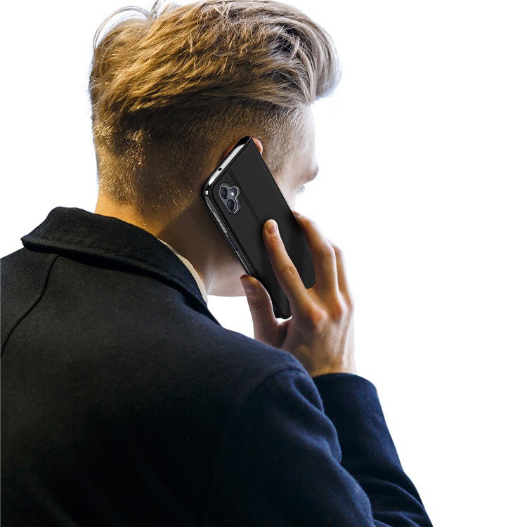 Detaljeret billede af lædermateriale på Samsung Galaxy A06 cover