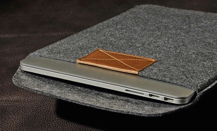 Wool computer Sleeve / Macbook Sleeve 13