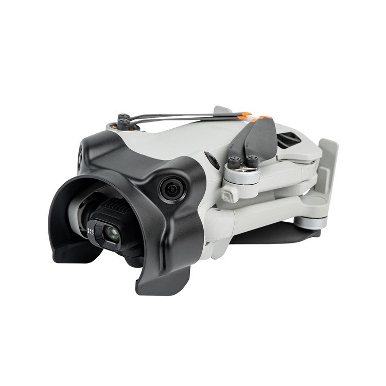 DJI Mini 4 Pro dronens kamera med solskærm