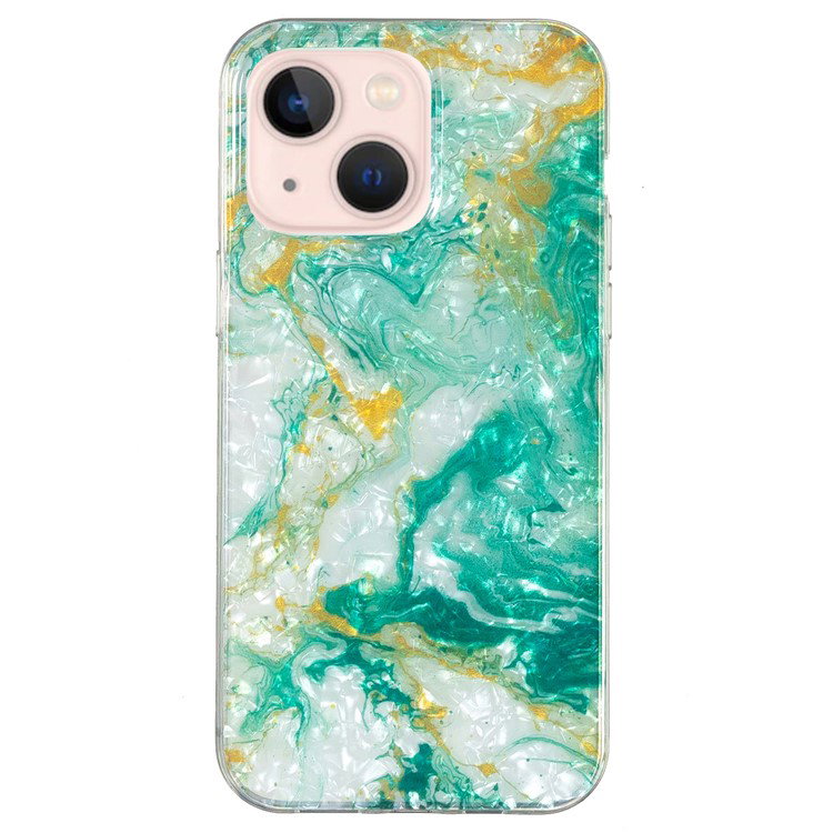 Grøn marmorblomst cover til iPhone 15 set bagfra