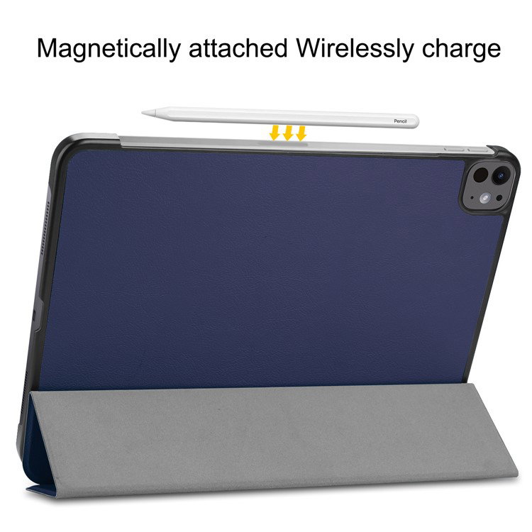 Nærbillede af auto wake/sleep funktion på lædercover til iPad Pro 13 (2024)