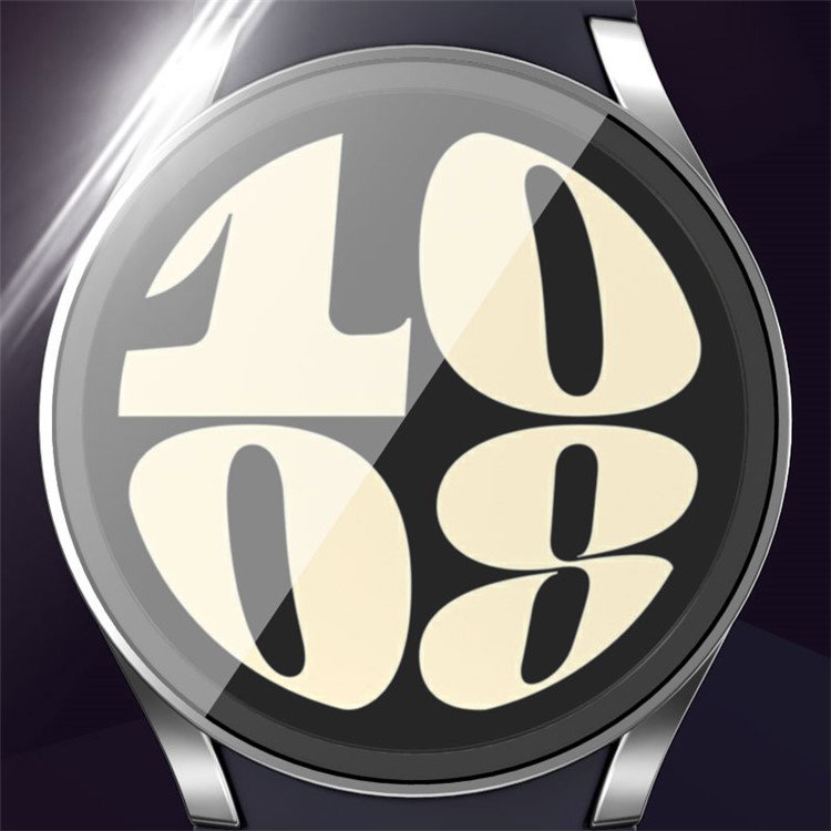 Nærbillede af skærmbeskyttelse på Samsung Galaxy Watch7 44mm