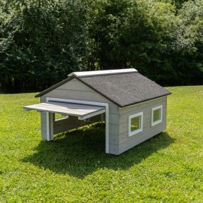 Hus / Garage med Automatisk Port og Lys til LawnExpert Robotplæneklipper - 82 x 69 cm (Dørmål 55x31cm)