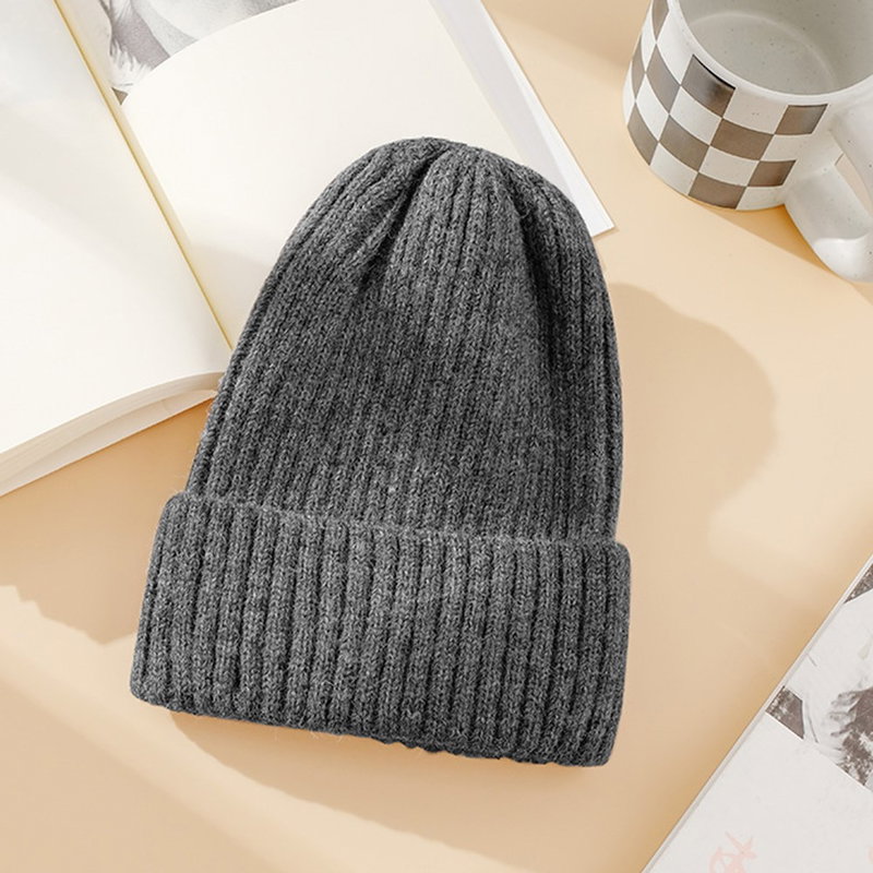 Blød Ribstrikket Hue / Beanie til Voksne -Mørkegrå