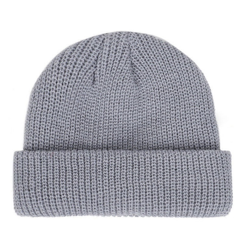 Varm og Blød Beanie / Hue i Strik-Grå