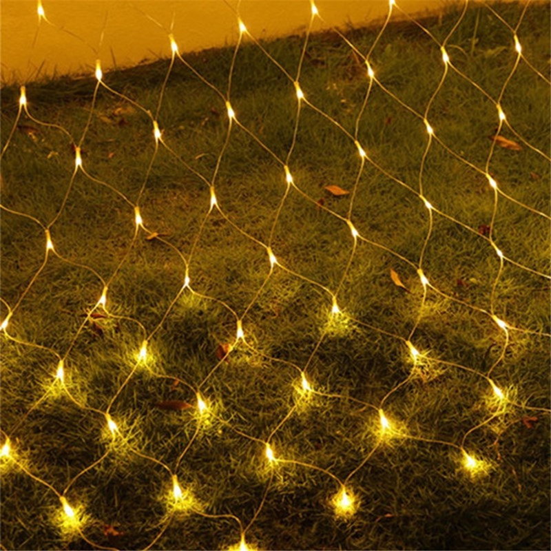LED net lyskæde – 6x4 meter – 880 lys – varm hvid – IP65 – med 8 lysfunktioner – EU stik