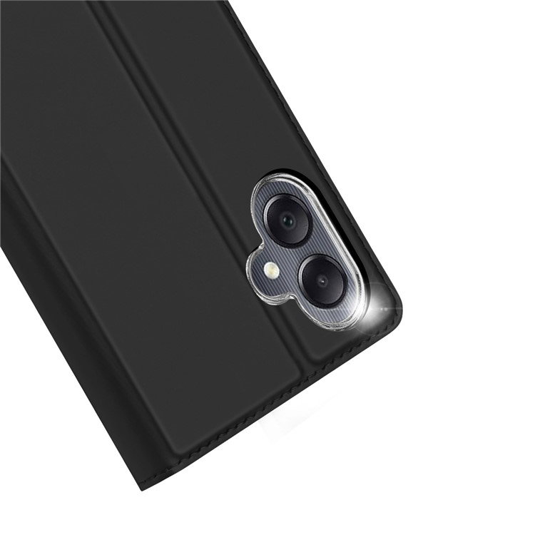 Nærbillede af magnetisk lukning på Samsung Galaxy A06 cover