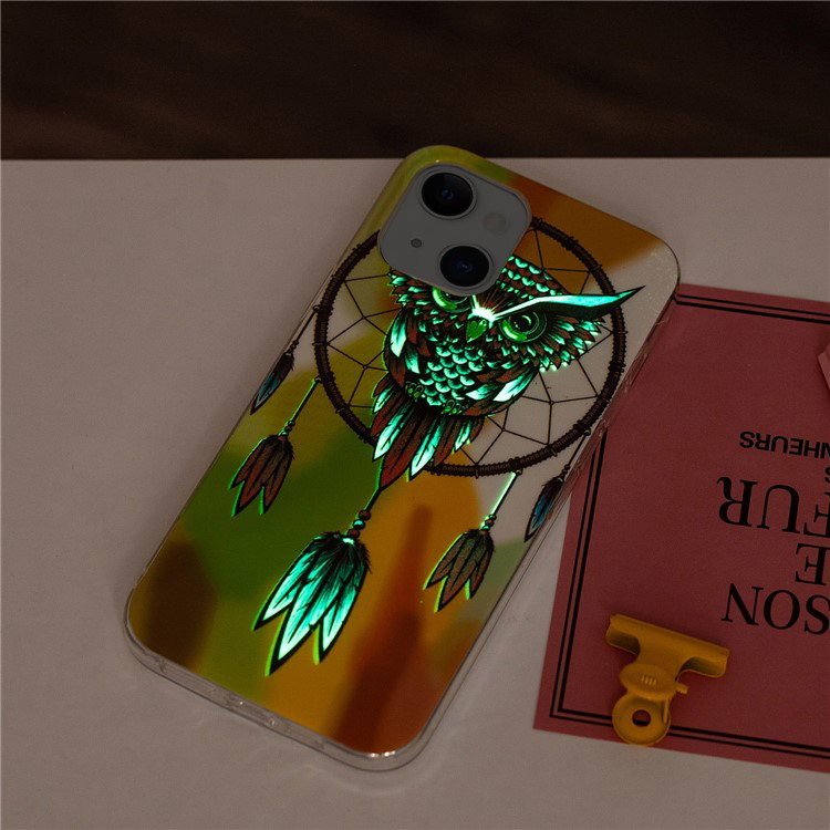 Beskyttende cover med uglemønster til iPhone 15
